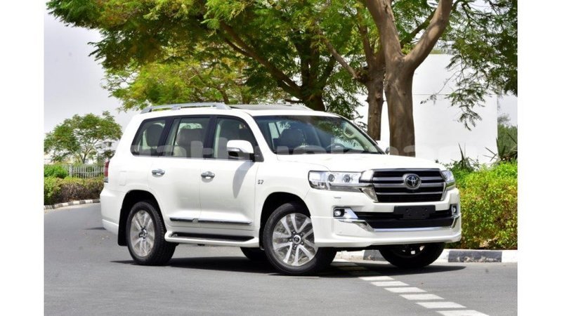Big with watermark toyota land cruiser baa import dubai 3095