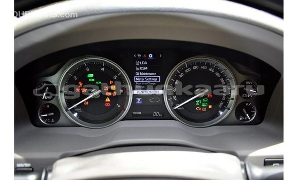 Buy Import Toyota Land Cruiser White Car in Import - Dubai in Baa Buy Import Toyota Land Cruiser White Car in Import - Dubai in Baa