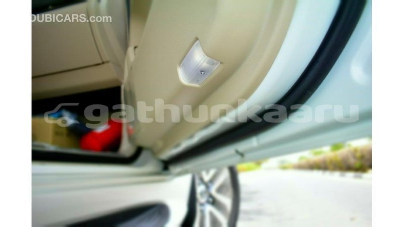 Big with watermark toyota land cruiser baa import dubai 3095