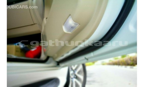 Buy Import Toyota Land Cruiser White Car in Import - Dubai in Baa Buy Import Toyota Land Cruiser White Car in Import - Dubai in Baa