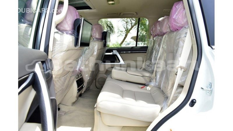 Big with watermark toyota land cruiser baa import dubai 3095