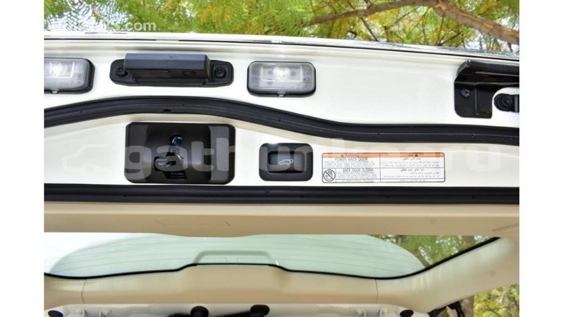 Big with watermark toyota land cruiser baa import dubai 3095