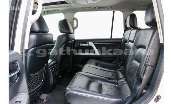 Buy Import Toyota Land Cruiser White Car in Import - Dubai in Baa Buy Import Toyota Land Cruiser White Car in Import - Dubai in Baa