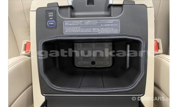 Buy Import Toyota Land Cruiser White Car in Import - Dubai in Baa Buy Import Toyota Land Cruiser White Car in Import - Dubai in Baa