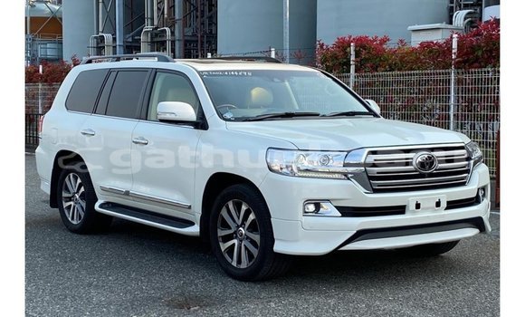 Buy Import Toyota Land Cruiser White Car in Import - Dubai in Baa Buy Import Toyota Land Cruiser White Car in Import - Dubai in Baa