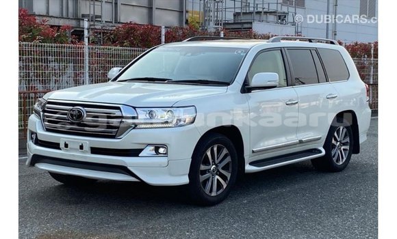 Buy Import Toyota Land Cruiser White Car in Import - Dubai in Baa Buy Import Toyota Land Cruiser White Car in Import - Dubai in Baa