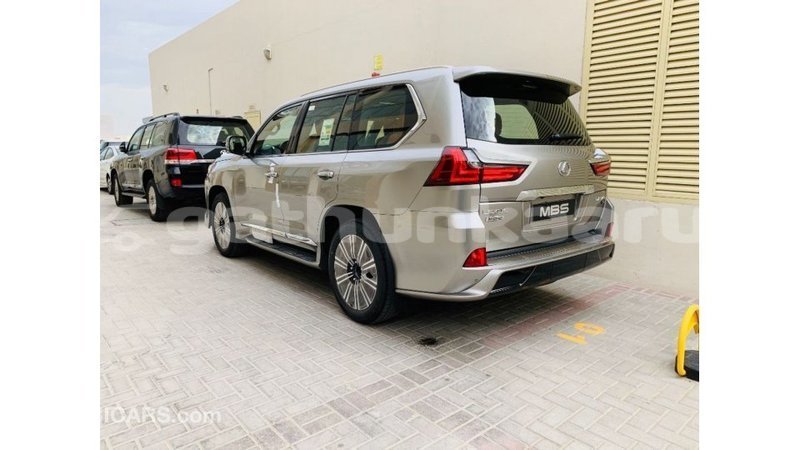 Big with watermark lexus lx baa import dubai 3110