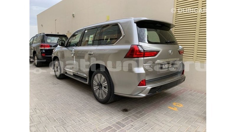 Big with watermark lexus lx baa import dubai 3110