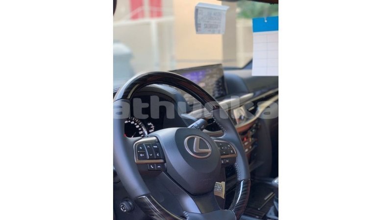 Big with watermark lexus lx baa import dubai 3116