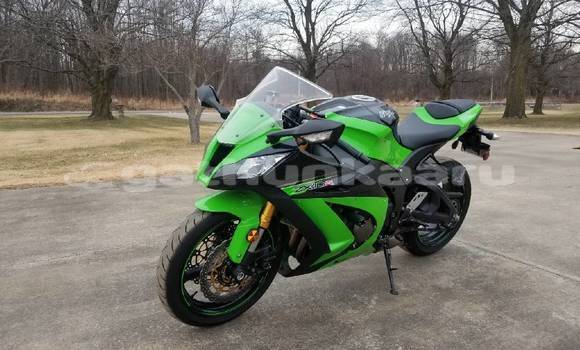 Buy Used Kawasaki Ninja ZX-10R Green Bike in Fehendhoo in Baa Buy Used Kawasaki Ninja ZX-10R Green Bike in Fehendhoo in Baa