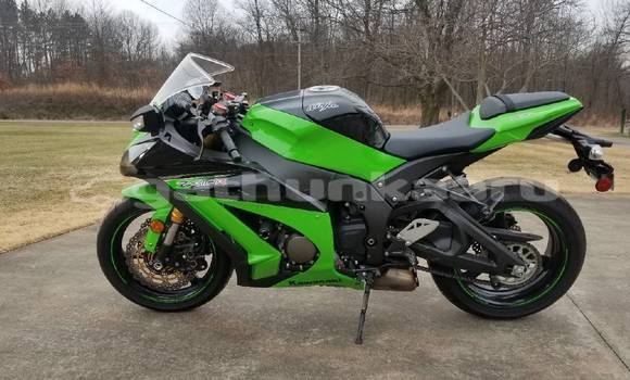 Buy Used Kawasaki Ninja ZX-10R Green Bike in Fehendhoo in Baa Buy Used Kawasaki Ninja ZX-10R Green Bike in Fehendhoo in Baa