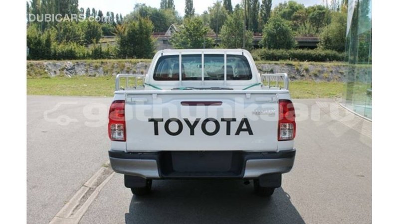 Big with watermark toyota hilux baa import dubai 3127