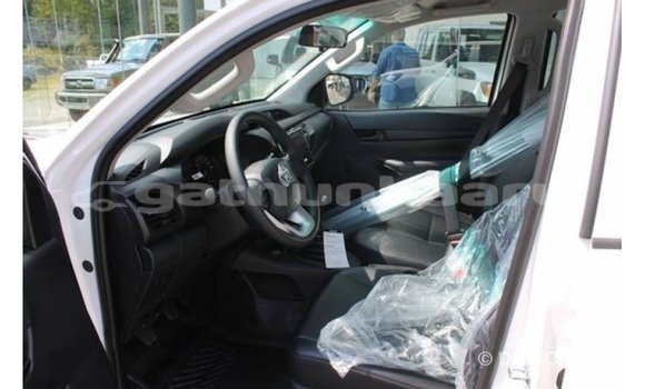 Buy Import Toyota Hilux White Car in Import - Dubai in Baa Buy Import Toyota Hilux White Car in Import - Dubai in Baa