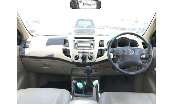 Buy Import Toyota Hilux Other Car in Import - Dubai in Baa Buy Import Toyota Hilux Other Car in Import - Dubai in Baa