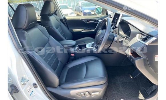 Buy Import Toyota 4Runner White Car in Import - Dubai in Baa Buy Import Toyota 4Runner White Car in Import - Dubai in Baa