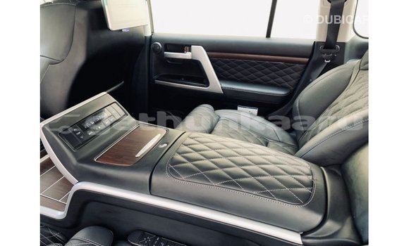 Buy Import Toyota Land Cruiser Black Car in Import - Dubai in Baa Buy Import Toyota Land Cruiser Black Car in Import - Dubai in Baa