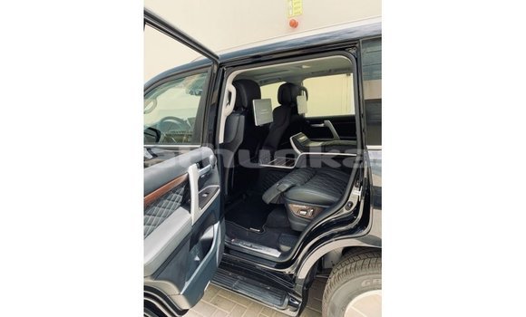 Buy Import Toyota Land Cruiser Black Car in Import - Dubai in Baa Buy Import Toyota Land Cruiser Black Car in Import - Dubai in Baa