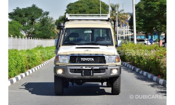 Buy Import Toyota Land Cruiser Beige Car in Import - Dubai in Baa Buy Import Toyota Land Cruiser Beige Car in Import - Dubai in Baa