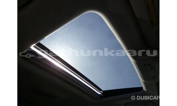 Buy Import Toyota Land Cruiser White Car in Import - Dubai in Baa Buy Import Toyota Land Cruiser White Car in Import - Dubai in Baa