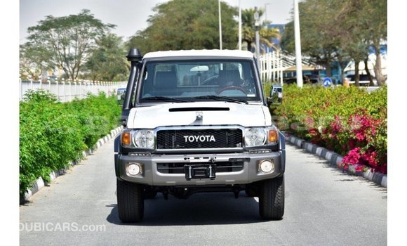 Buy Import Toyota Land Cruiser Other Car in Import - Dubai in Baa Buy Import Toyota Land Cruiser Other Car in Import - Dubai in Baa