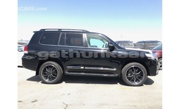 Buy Import Toyota Land Cruiser Black Car in Import - Dubai in Baa Buy Import Toyota Land Cruiser Black Car in Import - Dubai in Baa