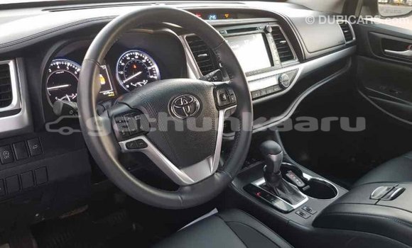 Buy Import Toyota Highlander Other Car in Import - Dubai in Baa Buy Import Toyota Highlander Other Car in Import - Dubai in Baa