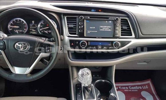 Buy Import Toyota Highlander Black Car in Import - Dubai in Baa Buy Import Toyota Highlander Black Car in Import - Dubai in Baa