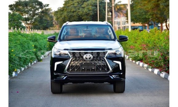 Buy Import Toyota Fortuner Black Car in Import - Dubai in Baa Buy Import Toyota Fortuner Black Car in Import - Dubai in Baa