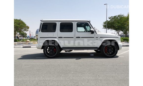 Buy Import Mercedes-Benz 190 White Car in Import - Dubai in Baa Buy Import Mercedes-Benz 190 White Car in Import - Dubai in Baa