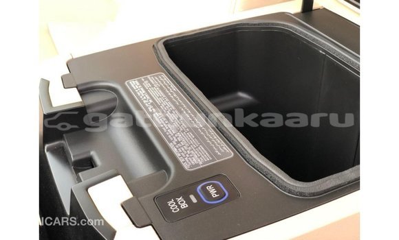 Buy Import Toyota Land Cruiser Black Car in Import - Dubai in Baa Buy Import Toyota Land Cruiser Black Car in Import - Dubai in Baa