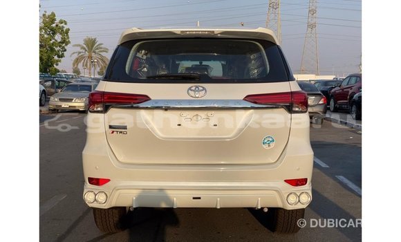 Buy Import Toyota Fortuner White Car in Import - Dubai in Baa Buy Import Toyota Fortuner White Car in Import - Dubai in Baa