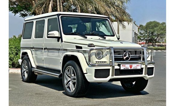Buy Import Mercedes-Benz 190 White Car in Import - Dubai in Baa