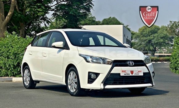 Buy Import Toyota Yaris White Car in Import - Dubai in Baa