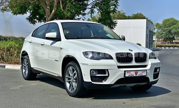 Buy Import BMW X6 White Car in Import - Dubai in Baa