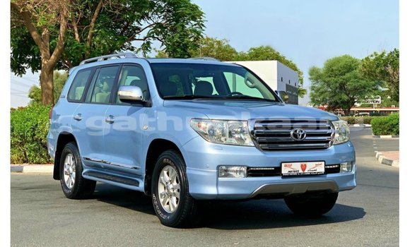 Buy Import Toyota Land Cruiser Blue Car in Import - Dubai in Baa