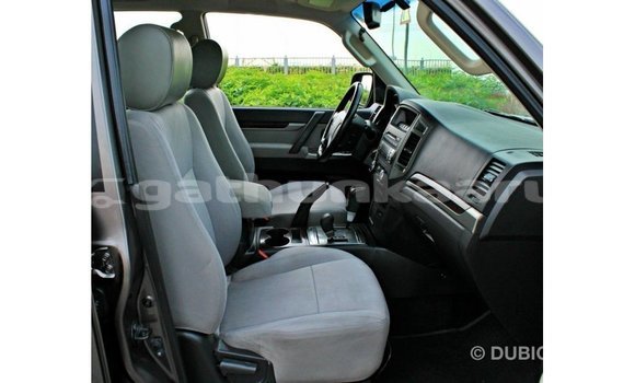 Buy Import Mitsubishi Pajero Brown Car in Import - Dubai in Baa Buy Import Mitsubishi Pajero Brown Car in Import - Dubai in Baa