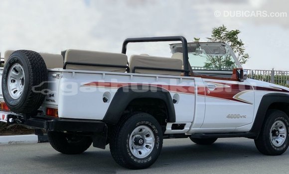 Buy Import Nissan Patrol White Car in Import - Dubai in Baa Buy Import Nissan Patrol White Car in Import - Dubai in Baa