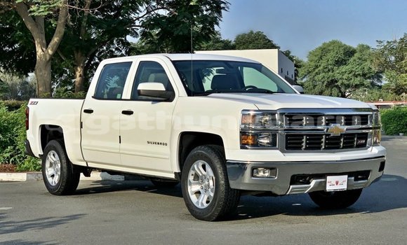 Buy Import Chevrolet Silverado White Car in Import - Dubai in Baa