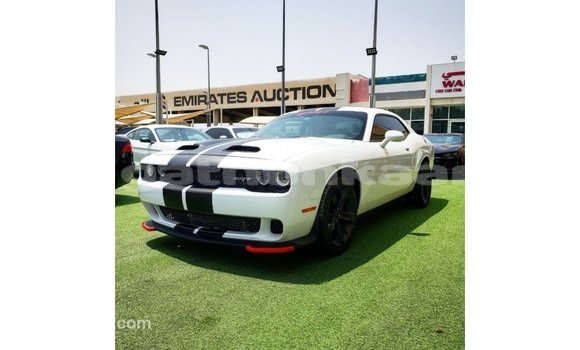Buy Import Dodge Challenger White Car in Import - Dubai in Baa Buy Import Dodge Challenger White Car in Import - Dubai in Baa