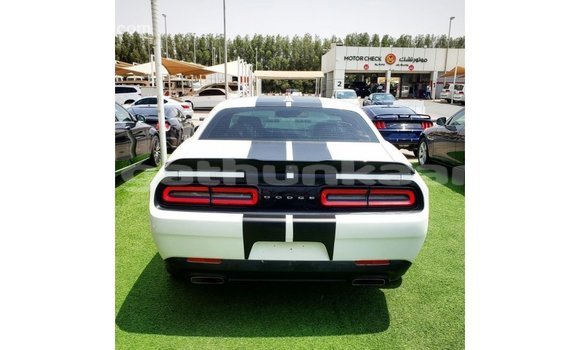 Buy Import Dodge Challenger White Car in Import - Dubai in Baa Buy Import Dodge Challenger White Car in Import - Dubai in Baa