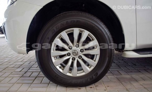 Buy Import Nissan Patrol White Car in Import - Dubai in Baa