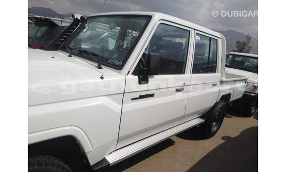 Buy Import Toyota Land Cruiser White Car in Import - Dubai in Baa Buy Import Toyota Land Cruiser White Car in Import - Dubai in Baa