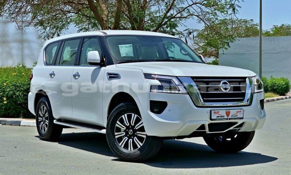 Buy Import Nissan Patrol White Car in Import - Dubai in Baa
