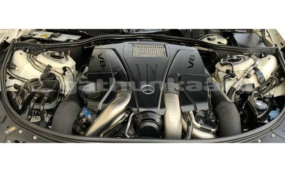 Buy Import Mercedes-Benz 190 White Car in Import - Dubai in Baa Buy Import Mercedes-Benz 190 White Car in Import - Dubai in Baa