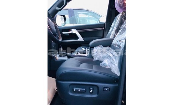 Buy Import Toyota Land Cruiser Black Car in Import - Dubai in Baa Buy Import Toyota Land Cruiser Black Car in Import - Dubai in Baa
