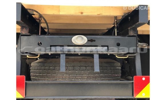 Buy Import Mitsubishi Carisma White Car in Import - Dubai in Baa Buy Import Mitsubishi Carisma White Car in Import - Dubai in Baa