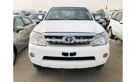 Buy Import Toyota Fortuner White Car in Import - Dubai in Baa Buy Import Toyota Fortuner White Car in Import - Dubai in Baa