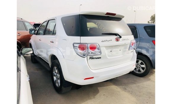 Buy Import Toyota Fortuner White Car in Import - Dubai in Baa Buy Import Toyota Fortuner White Car in Import - Dubai in Baa