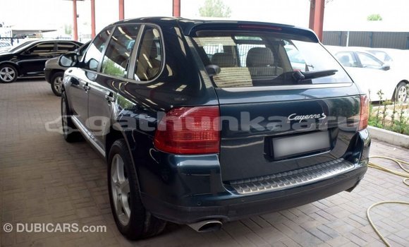Buy Import Porsche Cayenne Green Car in Import - Dubai in Baa Buy Import Porsche Cayenne Green Car in Import - Dubai in Baa