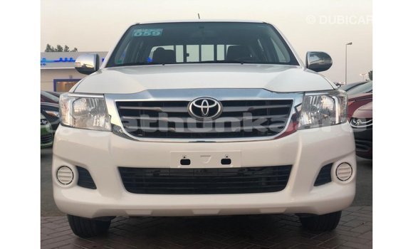 Buy Import Toyota Hilux White Car in Import - Dubai in Baa Buy Import Toyota Hilux White Car in Import - Dubai in Baa